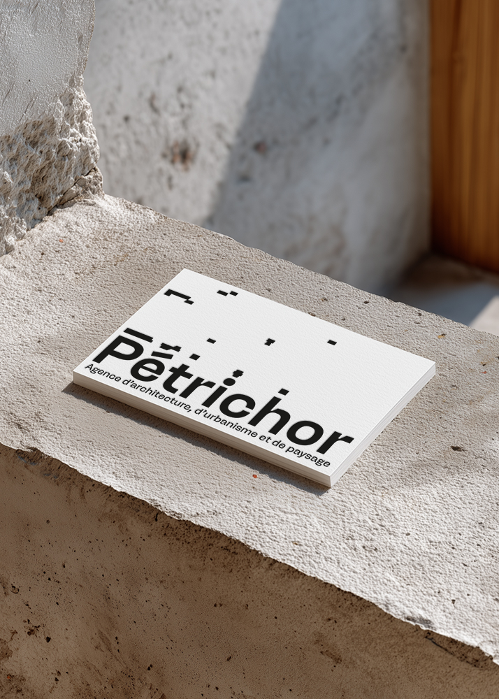 Carte de visite Pétrichor sur un muret en pierre