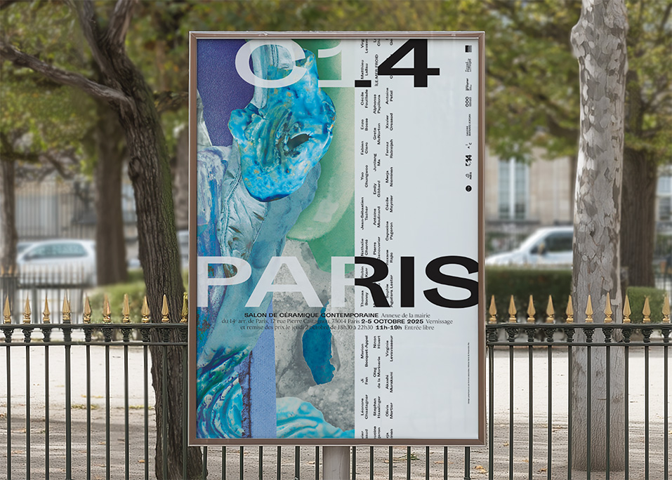 Affiche du salon de céramique contemporaine C14 Paris 2025 dans un porte affiche urbain.